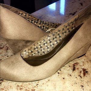 Beige wedges